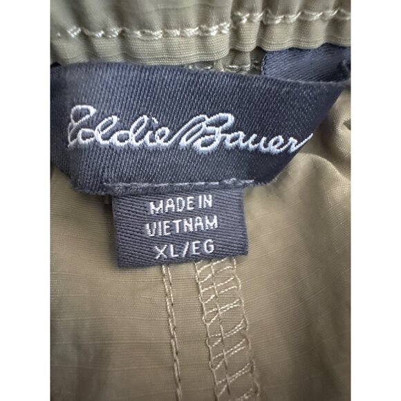 Eddie Bauer Mens Olive Nylon Cargo Shorts size XL Lightweight Quick Dry hiking - Picture 4 of 4